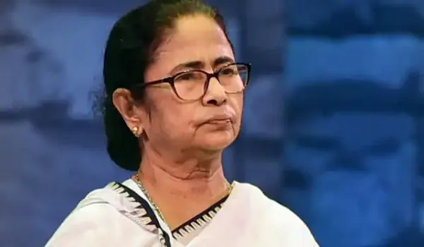 उत्तर प्रदेश में सड़क हादसे में लोगों की मौत पर CM ममता बनर्जी ने शोक जताया 